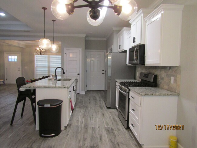 Building Photo - Available February!