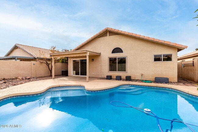 Building Photo - 491 N Ocotillo Ln