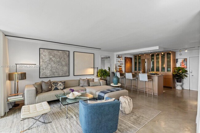 Building Photo - 5 Island Ave