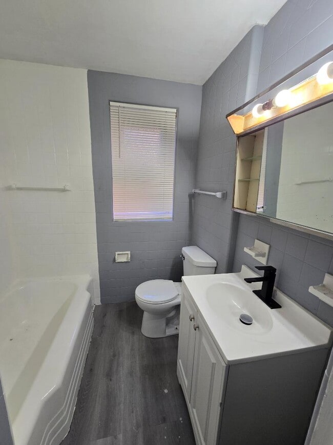 Building Photo - 3150-3152 Pennsylvania Ave - 3152 2FA