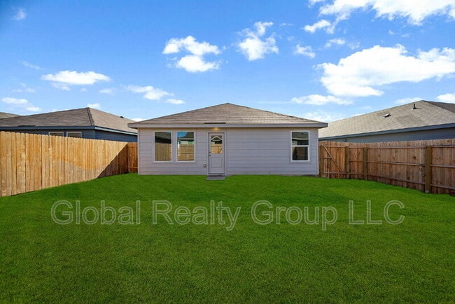 Building Photo - 479 Sarah Wy