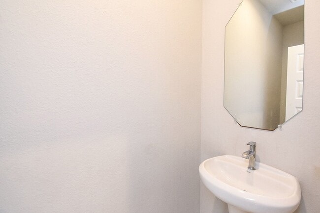 Building Photo - 2222 Emerald Diamond Ct