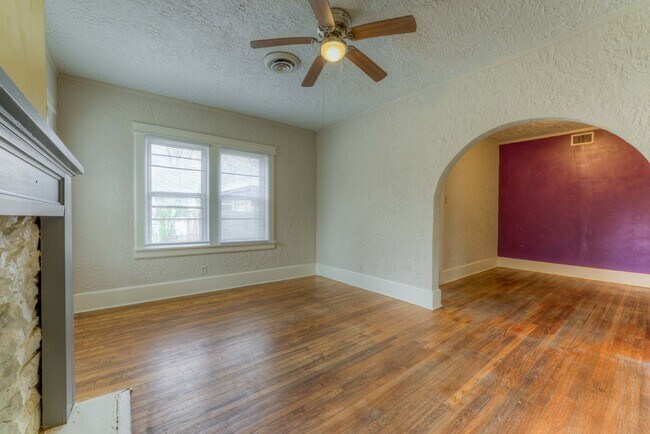 Building Photo - Limited Time: Qualified Tenants Get Half P...