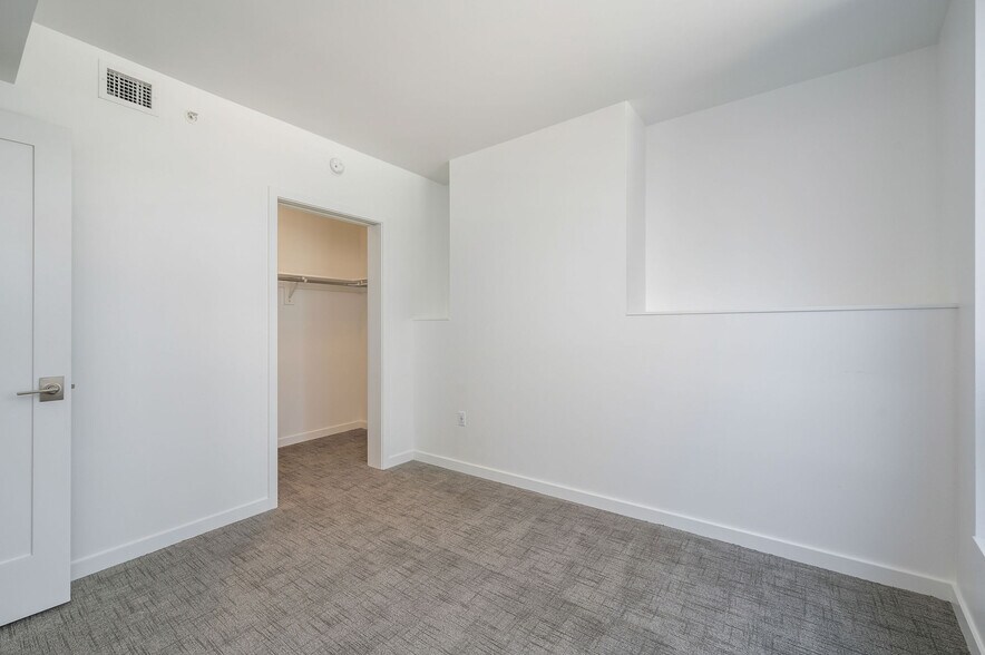Building Photo - 1808 Minor Ave