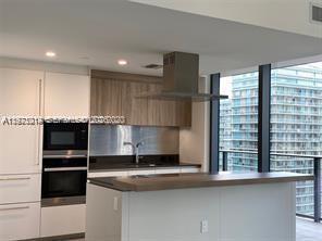 Building Photo - 1000 Brickell Plaza