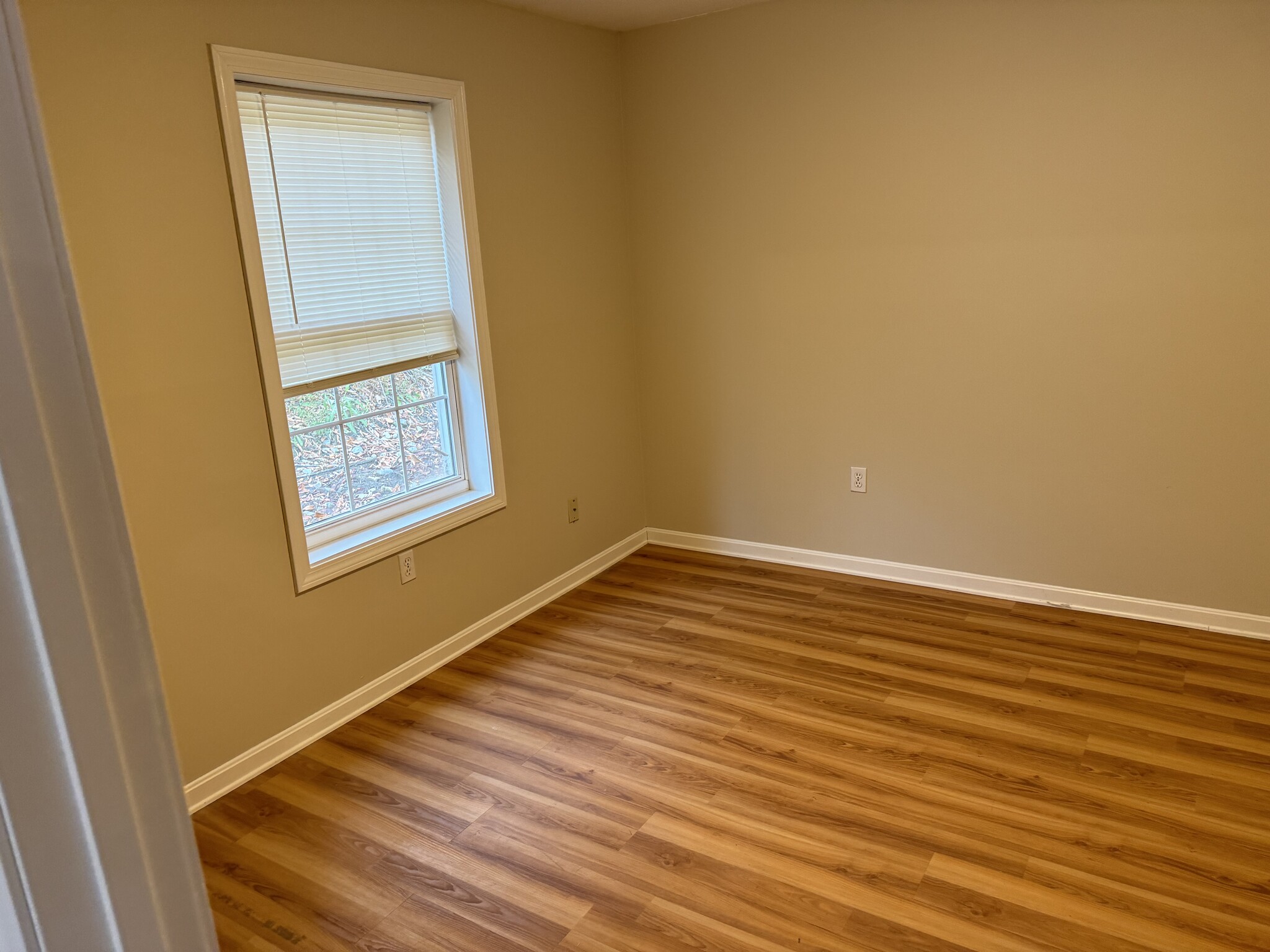 Building Photo - 224 Jeff Heights Rd