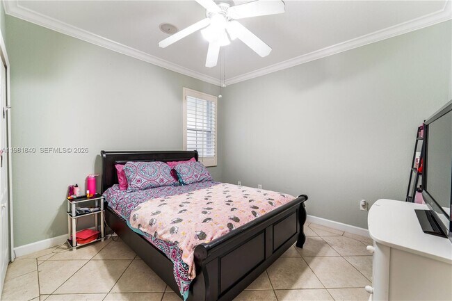 Building Photo - 200 SW 87th Path