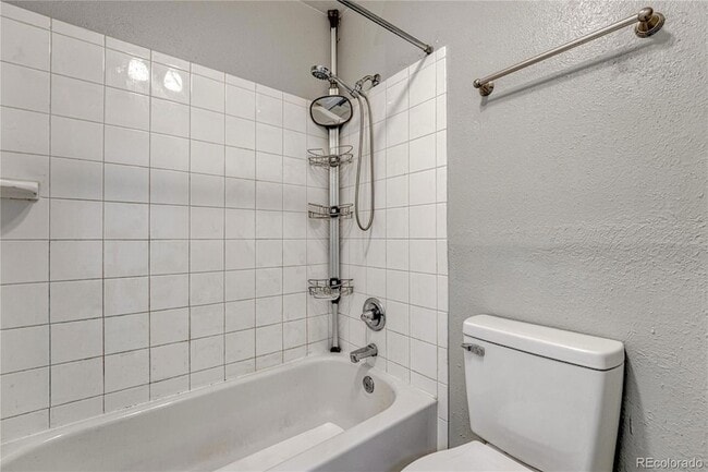 Building Photo - 7968 Chase Cir