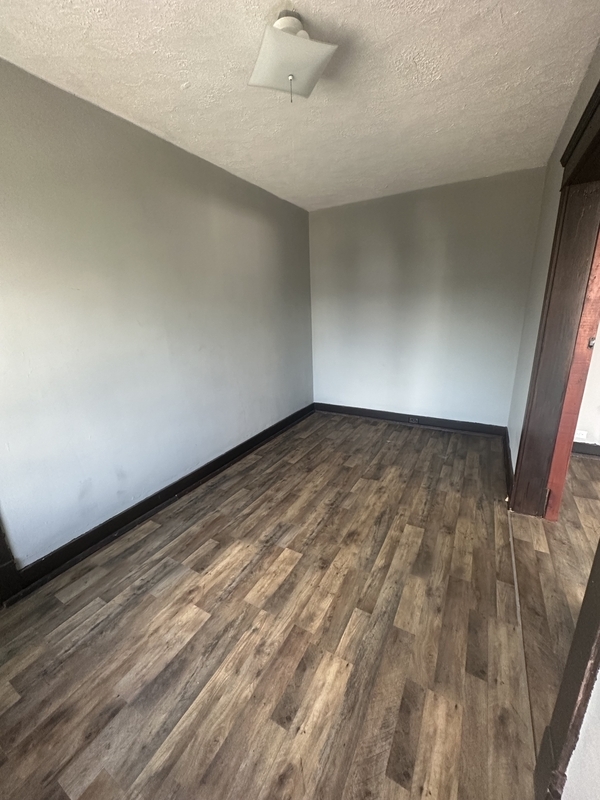 Building Photo - 3802 Poe Ave