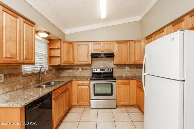 Building Photo - 1054 Fairplay Ave NW