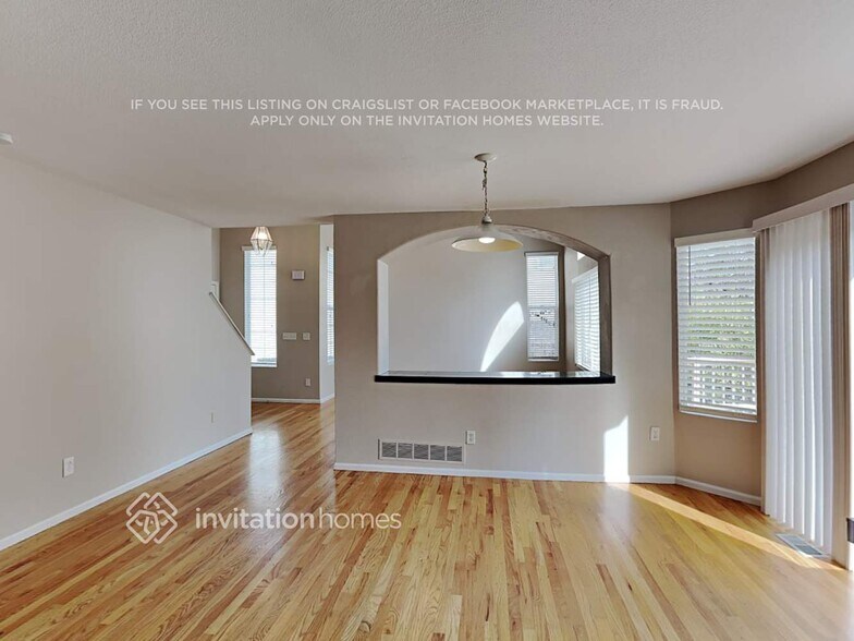 Building Photo - 2812 S Walden Way