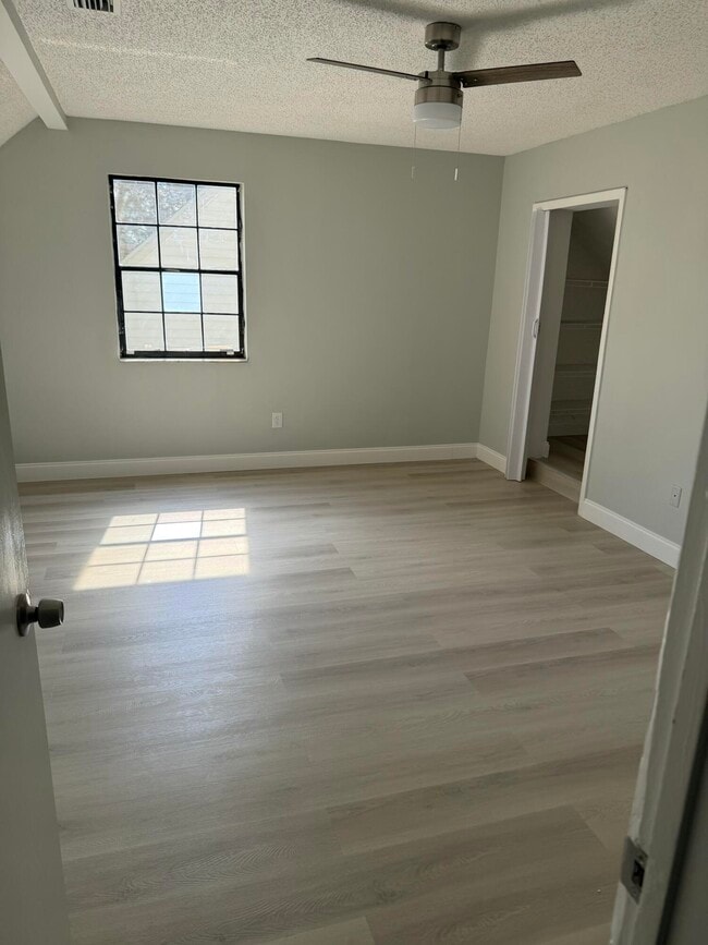 Building Photo - 2820 Black Pine Ct