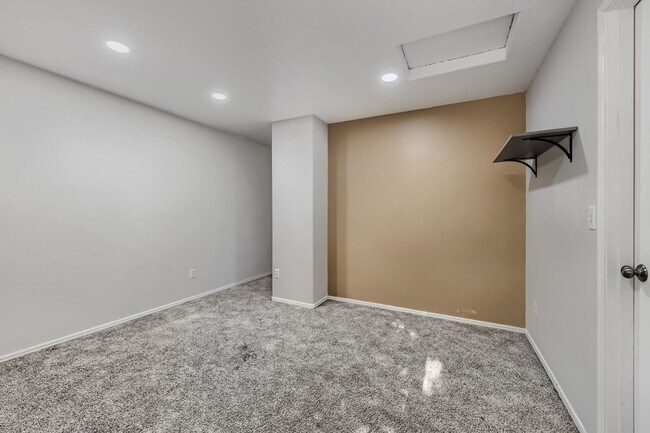 Building Photo - 4605 SW 164th Terrace