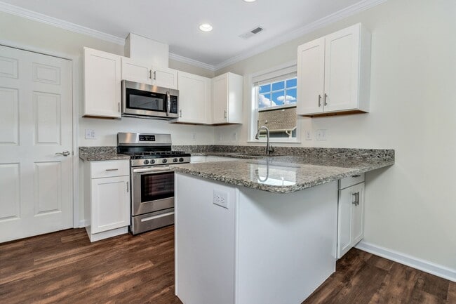 Building Photo - 1216 Pauline Trail Dr