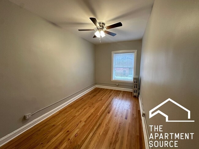 Building Photo - 4902 N St Louis Ave