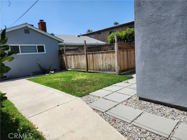 Building Photo - 6662 Satsuma Ave