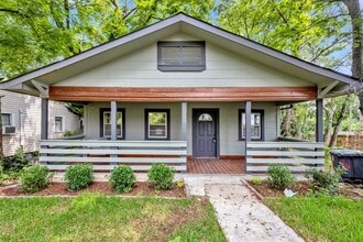 Building Photo - Avondale Gem!! - 3 Bed/2 Bath