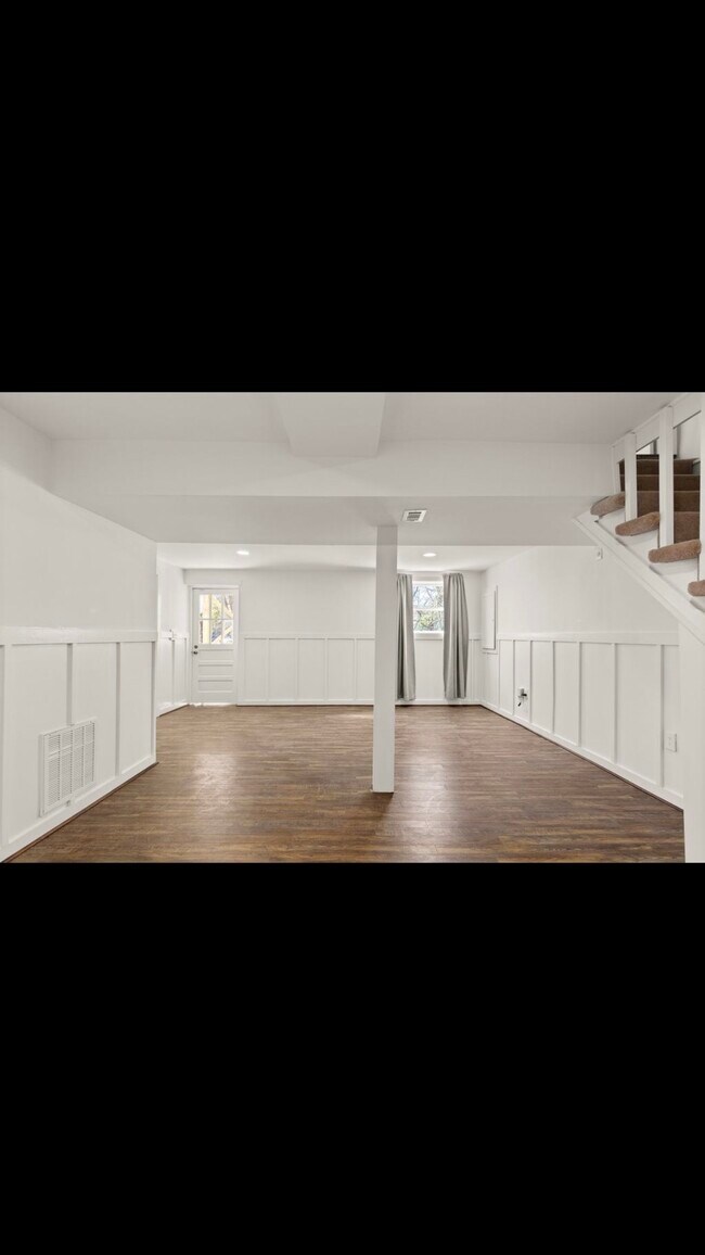 Building Photo - 5017 McLendon Dr