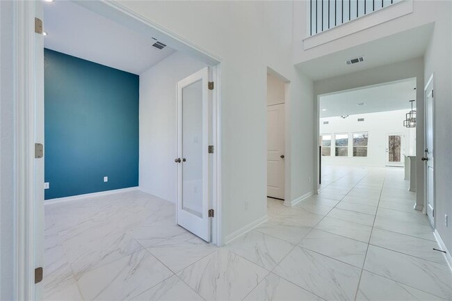 Building Photo - 4621 Modena Bay Bend