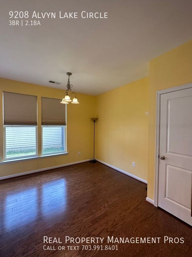 Building Photo - 9208 Alvyn Lake Cir