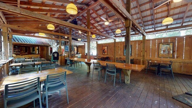 Building Photo - 15303 Midland Trail