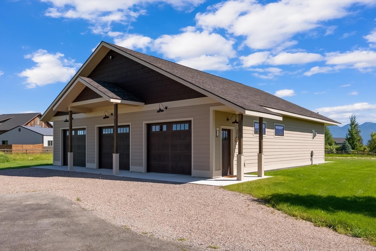Building Photo - 126 Starfire Ct