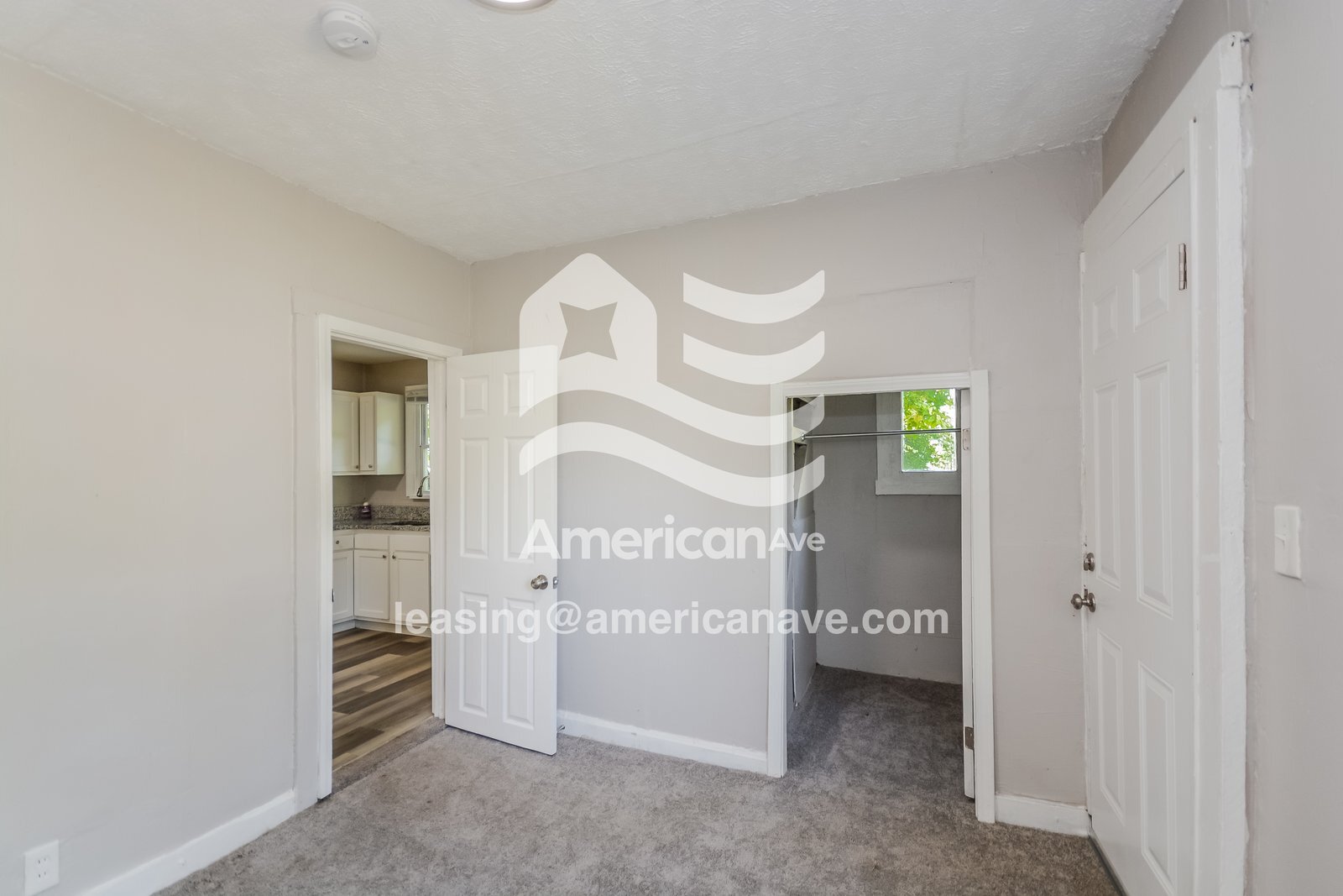 Building Photo - 4001 Grand Ave