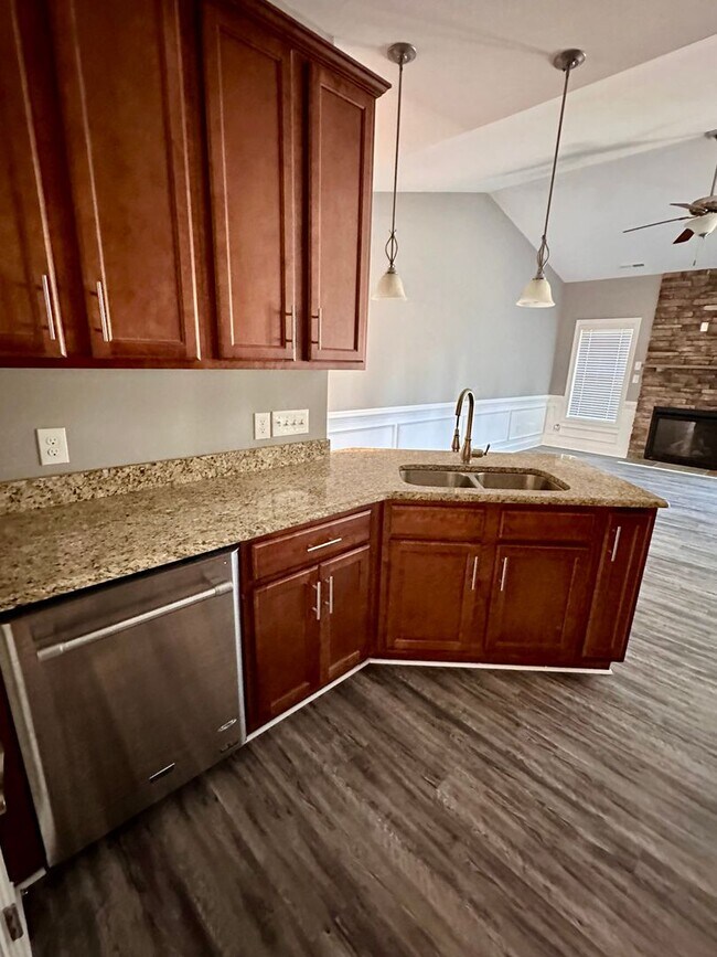 Building Photo - 1210 Stonewyck Dr