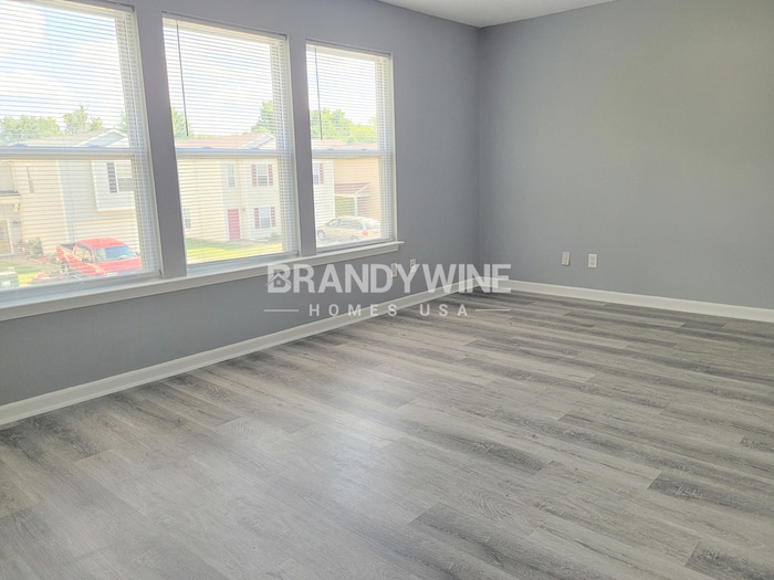 Building Photo - 10756 Glenayr Dr