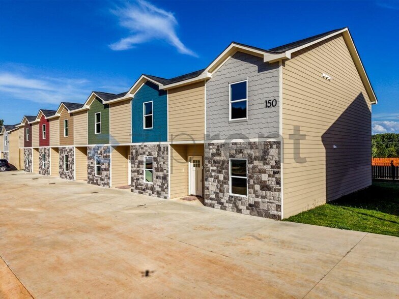 Building Photo - Unit Unit 4