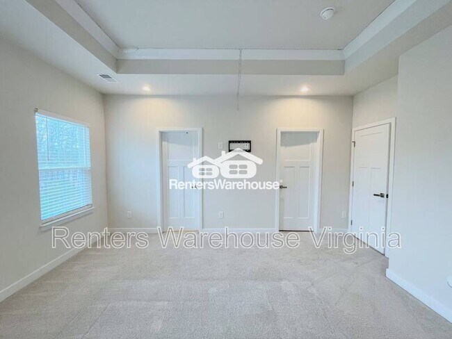 Building Photo - 1011 Port Side Way