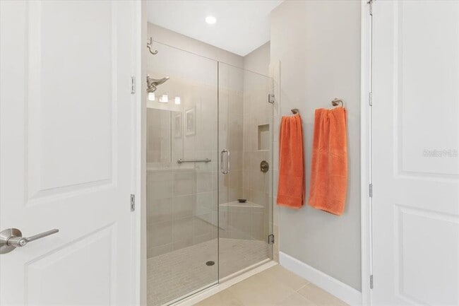 Building Photo - 6236 Grandview Hill Ct