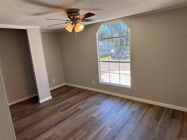 Building Photo - 1328 Gator Hl Dr