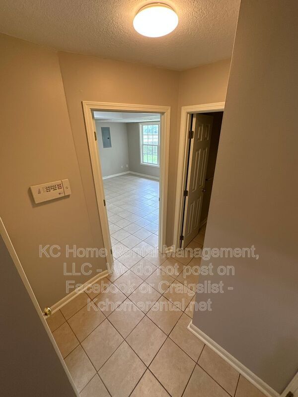 Building Photo - 1224 SE Princeton Dr