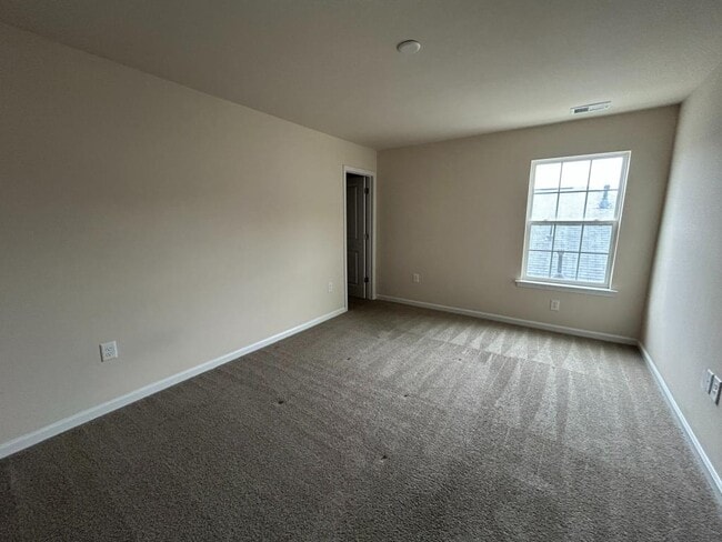 Building Photo - 283 Hampton Park Cir