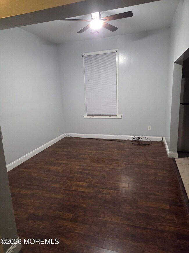 Building Photo - 117 Seaview Ave