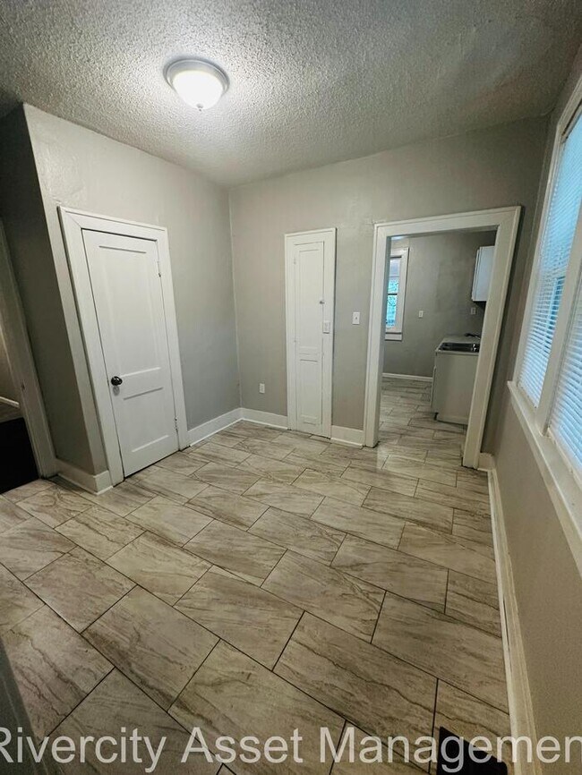 Building Photo - A Must See!!!!! Section 8 Friendly!!!!! BONUS Mother In Law Sweet!! PRICE DROP