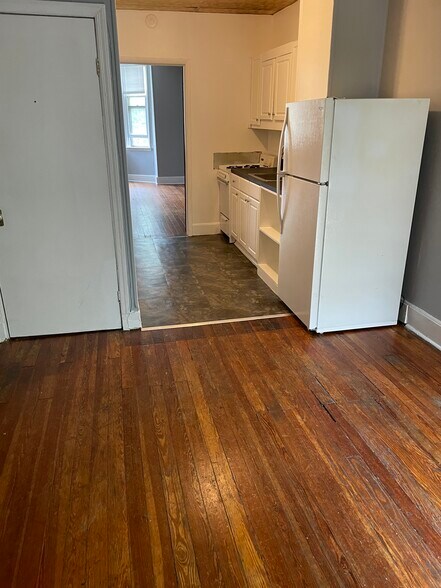 Building Photo - 3107 N Calvert St