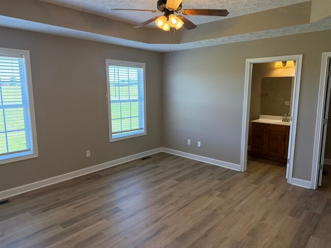 Building Photo - 1451 Quebec Way