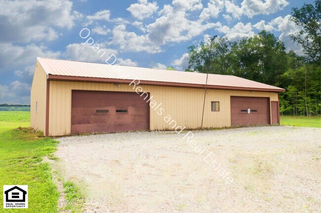 Building Photo - 6219 Co Rd 31