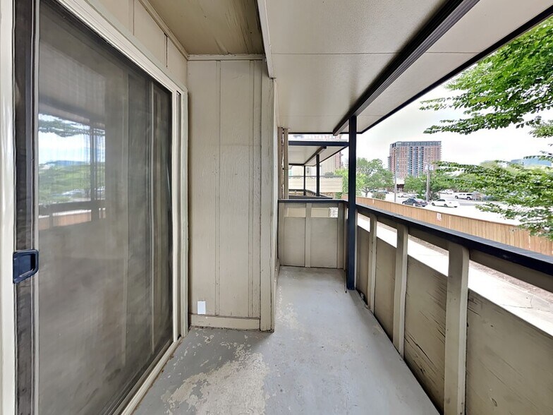 Building Photo - 2907 Shelby Ave