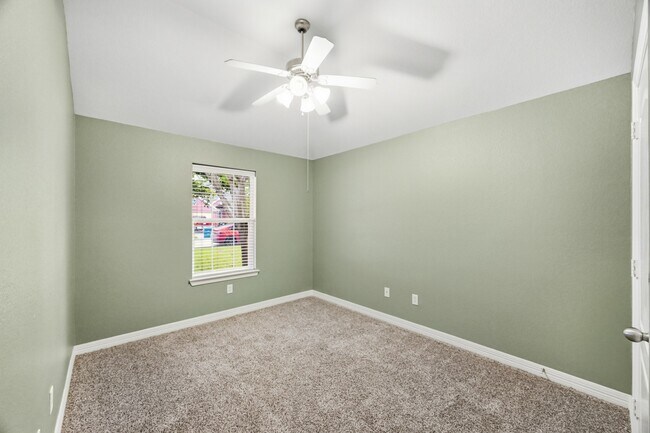 Building Photo - 8218 Silver Lure Dr