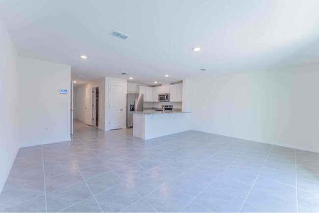 Building Photo - 654 Moscato Dr