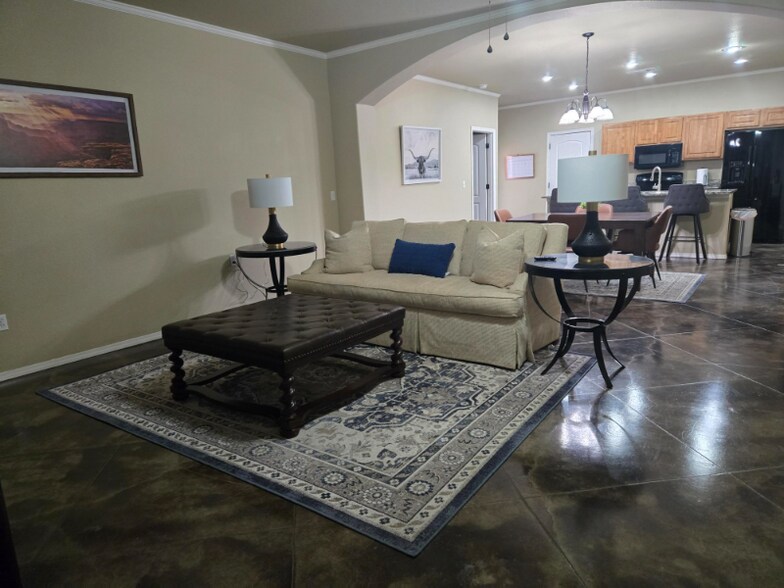 Building Photo - 6310 Nancy Ellen St