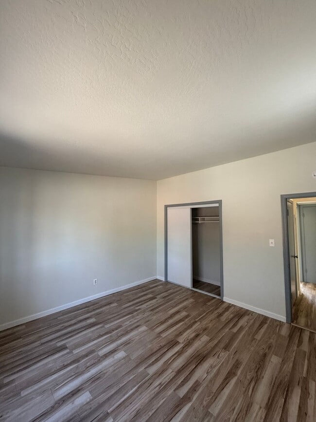 Building Photo - 103 Pueblo Way