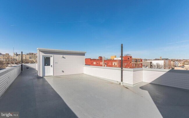Building Photo - 1845 N 6th St