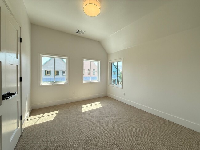 Building Photo - NEW Construction 2 Bed, 1.5 Bath in the Wh...