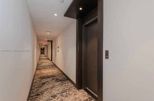 Building Photo - 301 Altara Ave