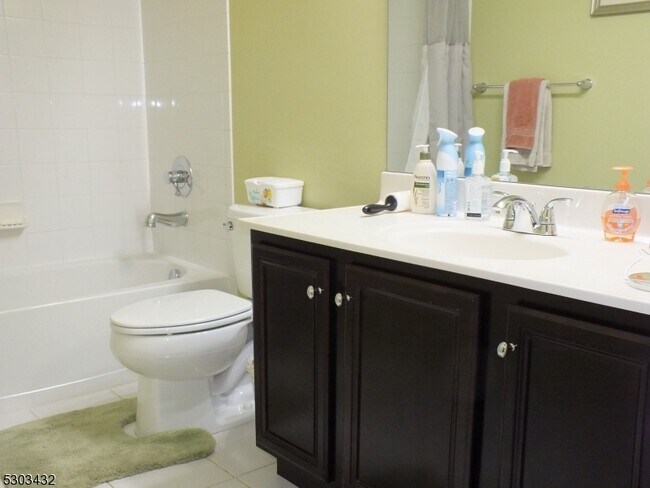 Building Photo - 1503 Meadow Brook Ct