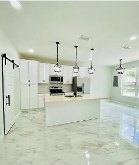 Building Photo - 5316 N Crown Point